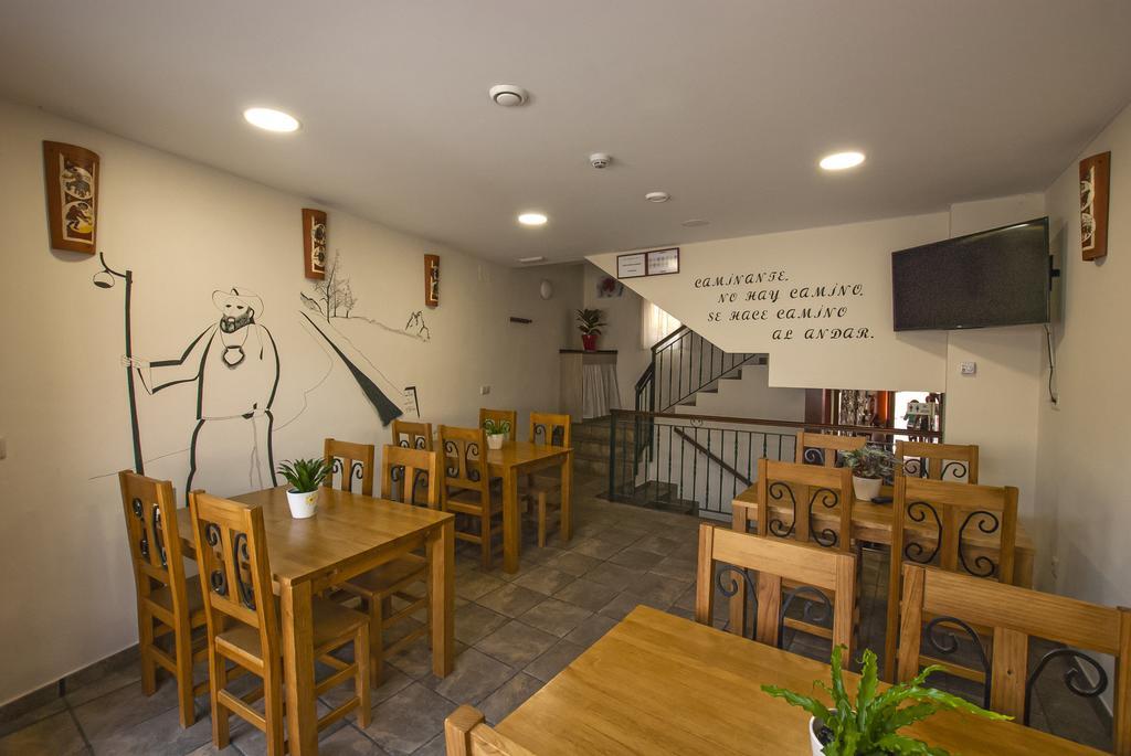 Hostal-Bar Restaurante "La Fuente" Rabe de las Calzadas Ngoại thất bức ảnh